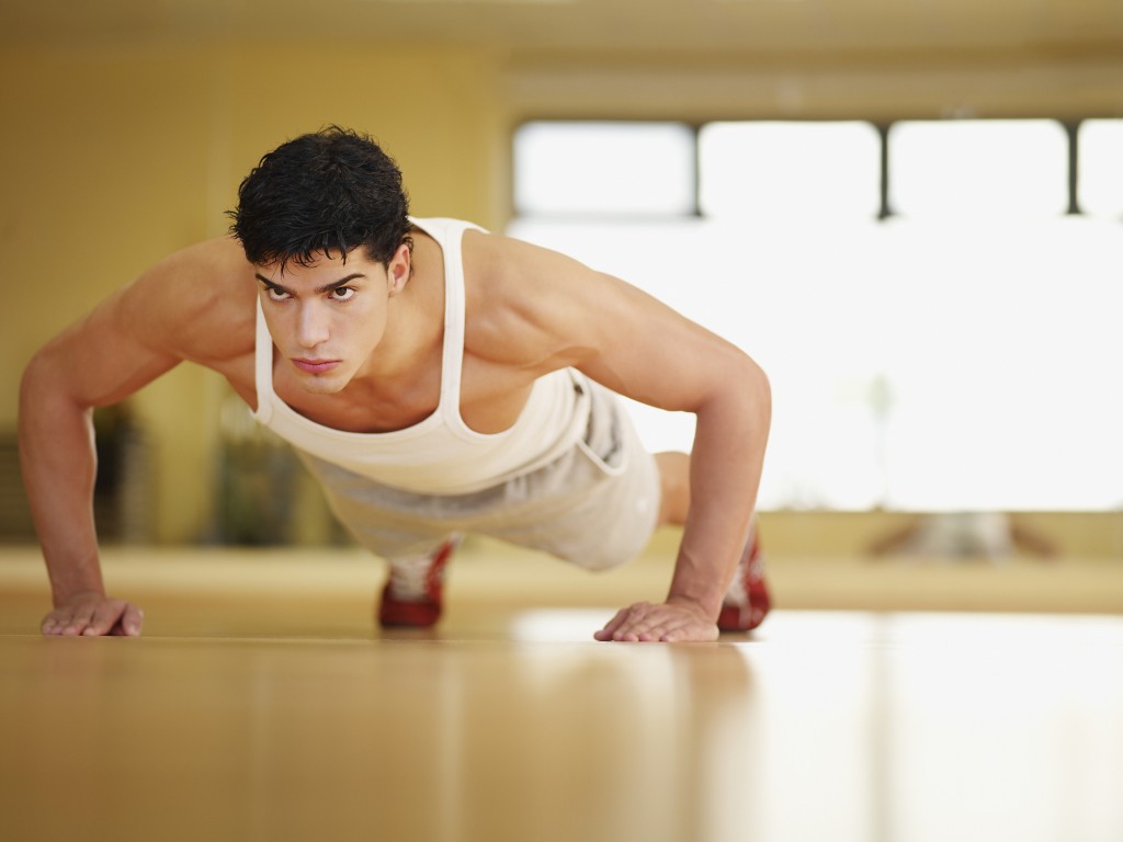 Các bài tập thể dục tại nhà giúp giảm stress, giữ dáng