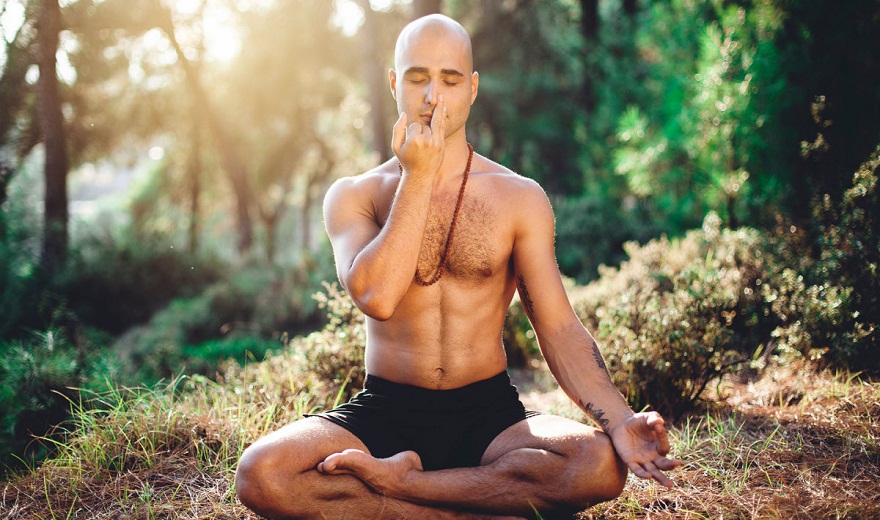Liệu pháp yoga ảnh hưởng tốt đến bệnh viêm khớp dạng thấp