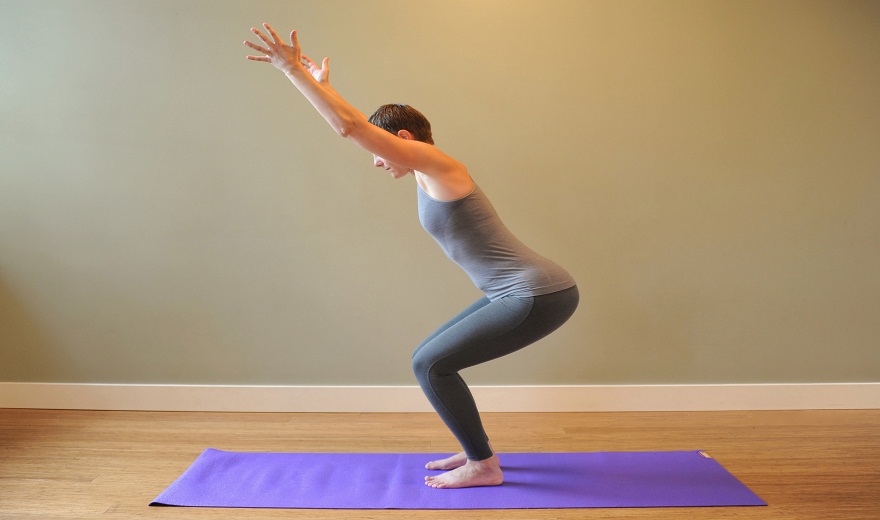 Spring Forward: 1 chuỗi Yoga tăng cường sức mạnh